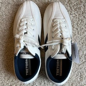NWT Tretorn Women's Navy Nylite Canvas Sneakers